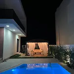 Villa Melodie Family *