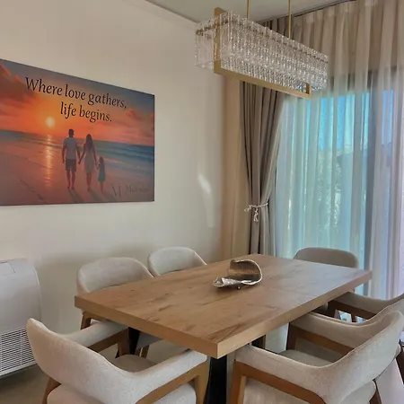 Villa Melodie Family